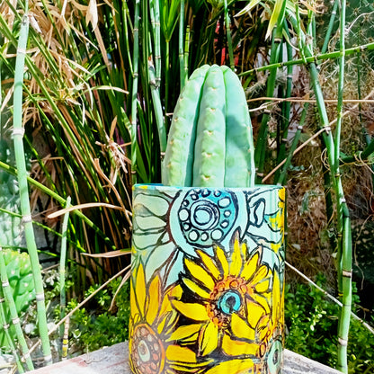 GIRASOLES SOBRE VERDE - MACETERO